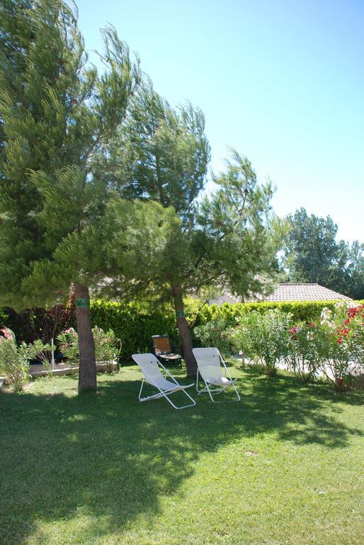 Bed and Breakfast Au Bon Penequet Pujaut Экстерьер фото